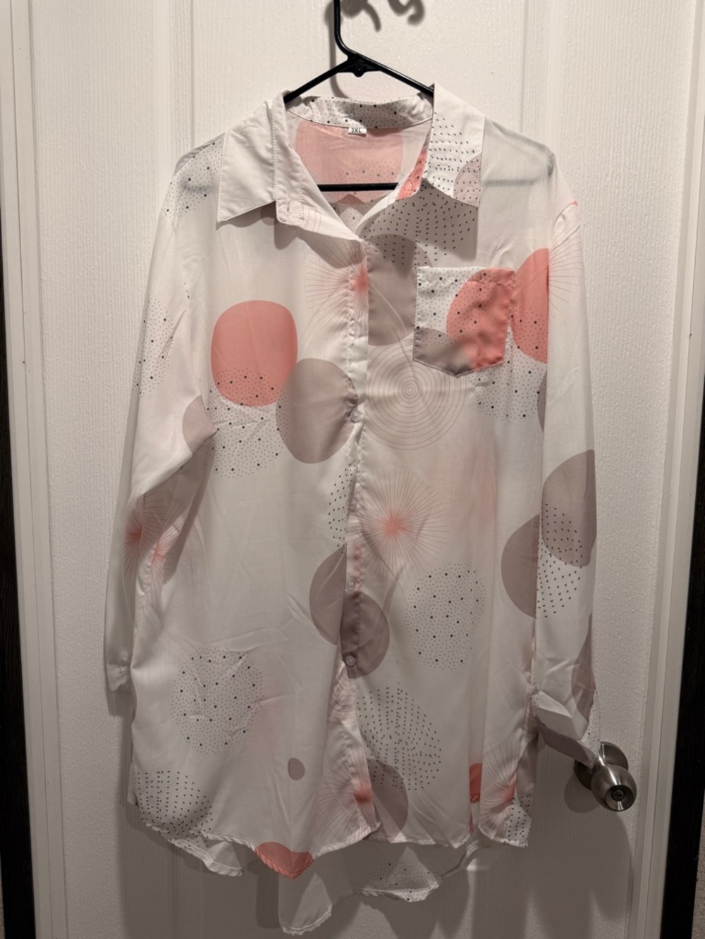 Boutique Plus Size Blouse 3XL (Fits XL/1XL) Ivory Blush Abstract Print